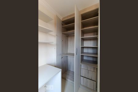 Apartamento à venda com 64m², 2 quartos e 1 vaga Apartamento à venda com 64m², 2 quartos e 1 vagaQuarto - Armário