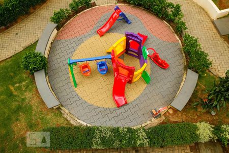 Apartamento à venda com 64m², 2 quartos e 1 vaga Apartamento à venda com 64m², 2 quartos e 1 vagaÁrea Comum - Playground 02