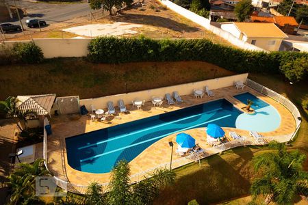 Apartamento à venda com 64m², 2 quartos e 1 vaga Apartamento à venda com 64m², 2 quartos e 1 vagaÁrea comum - Piscina