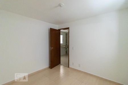 Quarto 1 de apartamento para alugar com 2 quartos, 44m² em Vila Nhocuné, São Paulo