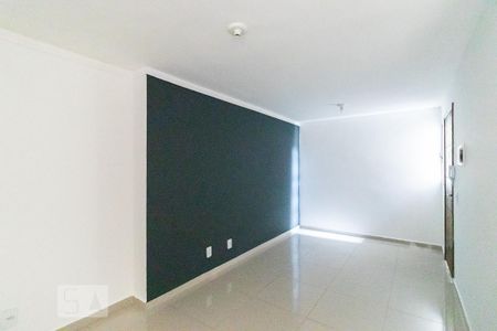 Sala de apartamento para alugar com 2 quartos, 44m² em Vila Nhocuné, São Paulo