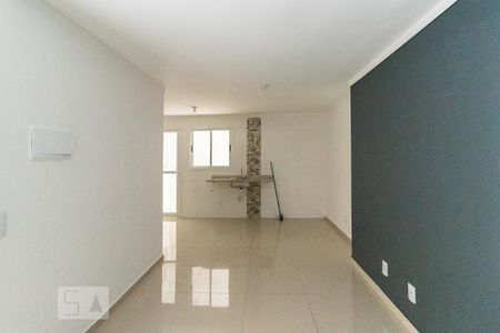 Sala de apartamento para alugar com 2 quartos, 44m² em Vila Nhocuné, São Paulo