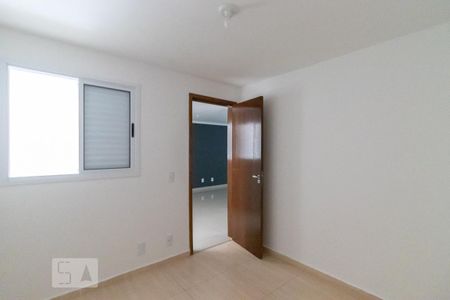 Quarto 2 de apartamento para alugar com 2 quartos, 44m² em Vila Nhocuné, São Paulo