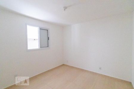 Quarto 1 de apartamento para alugar com 2 quartos, 44m² em Vila Nhocuné, São Paulo