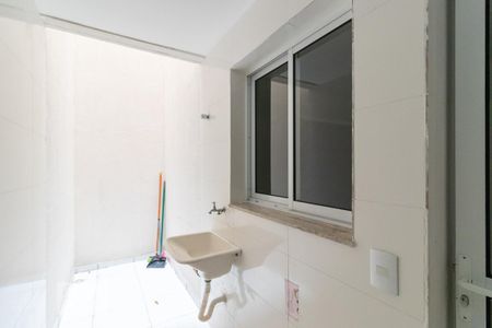 Apartamento para alugar com 44m², 2 quartos e sem vaga Apartamento para alugar com 44m², 2 quartos e sem vagaÁrea de Serviço