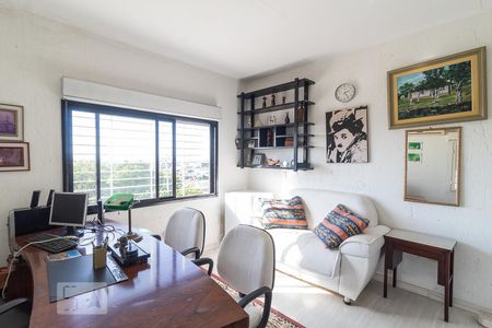 Casa à venda com 489m², 5 quartos e 6 vagas Casa à venda com 489m², 5 quartos e 6 vagasQuarto 3