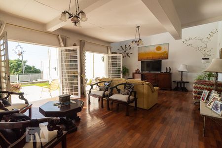 Sala 1 de casa à venda com 5 quartos, 489m² em Vila Jardim, Porto Alegre