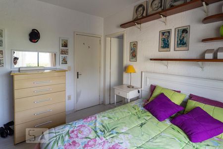 Casa à venda com 489m², 5 quartos e 6 vagas Casa à venda com 489m², 5 quartos e 6 vagasSuite 2