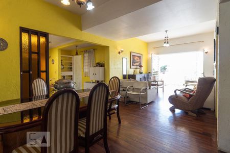 Sala 2 de casa à venda com 5 quartos, 489m² em Vila Jardim, Porto Alegre