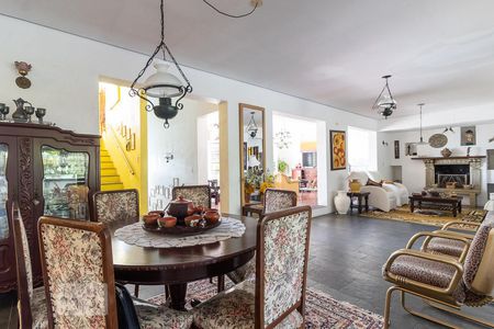 Sala 2 de casa à venda com 5 quartos, 489m² em Vila Jardim, Porto Alegre
