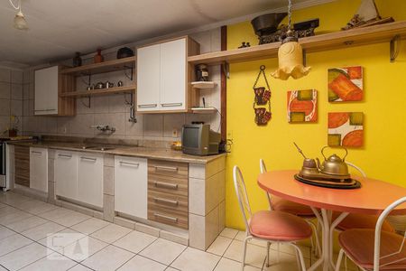 Casa à venda com 489m², 5 quartos e 6 vagas Casa à venda com 489m², 5 quartos e 6 vagasCozinha