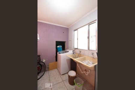 Casa à venda com 200m², 3 quartos e 2 vagasÁrea de Serviço