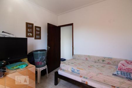 Casa à venda com 200m², 3 quartos e 2 vagasQuarto 2