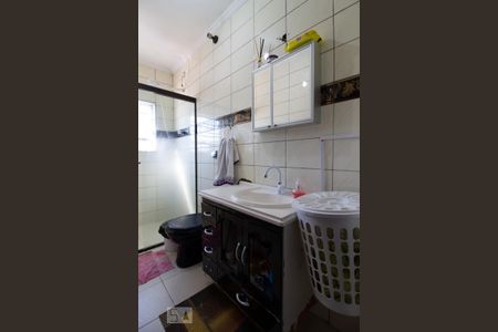 Casa à venda com 200m², 3 quartos e 2 vagasBanheiro