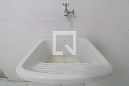 Casa para alugar com 80m², 2 quartos e 1 vagaÁrea de Serviço - tanque