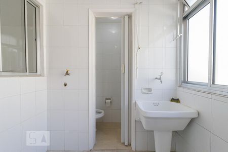 Apartamento para alugar com 133m², 3 quartos e 1 vaga Apartamento para alugar com 133m², 3 quartos e 1 vagaÁrea de Serviço