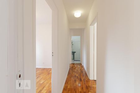 Corredor de apartamento para alugar com 3 quartos, 133m² em Vila Mariana, São Paulo