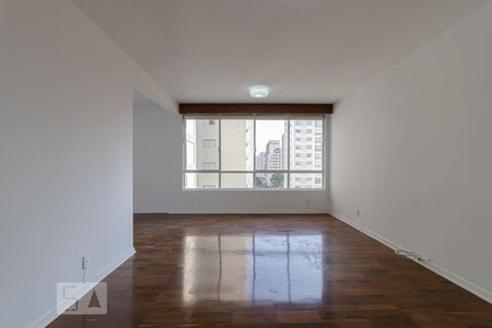 Apartamento para alugar com 133m², 3 quartos e 1 vaga Apartamento para alugar com 133m², 3 quartos e 1 vagaSala