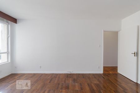 Apartamento para alugar com 133m², 3 quartos e 1 vaga Apartamento para alugar com 133m², 3 quartos e 1 vagaSala