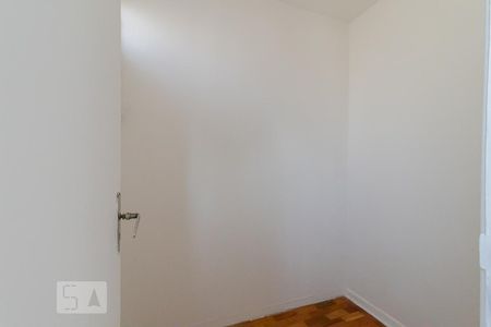 Apartamento para alugar com 133m², 3 quartos e 1 vaga Apartamento para alugar com 133m², 3 quartos e 1 vagaQuarto de Serviço