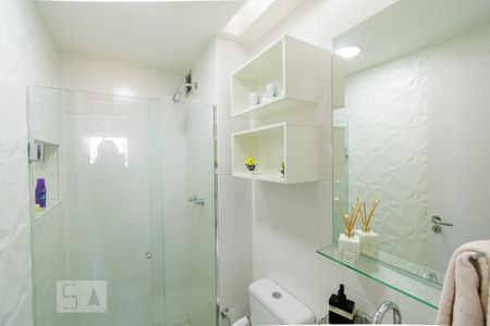 Apartamento à venda com 78m², 3 quartos e 1 vaga Apartamento à venda com 78m², 3 quartos e 1 vagaBanheiro Social