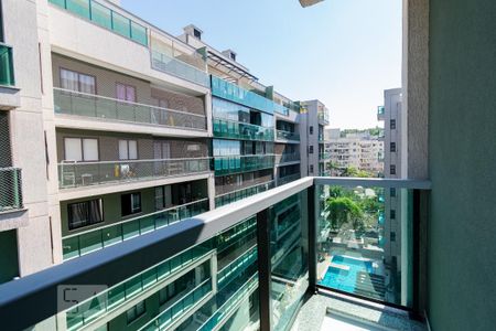 Apartamento à venda com 78m², 3 quartos e 1 vaga Apartamento à venda com 78m², 3 quartos e 1 vagaVaranda da Suíte