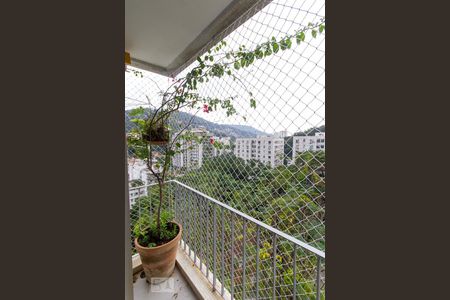Varanda Sala de apartamento à venda com 2 quartos, 70m² em Cosme Velho, Rio de Janeiro