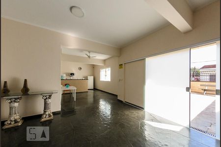 Apartamento à venda com 100m², 3 quartos e 1 vagaÁrea Comum - Salão de Festas