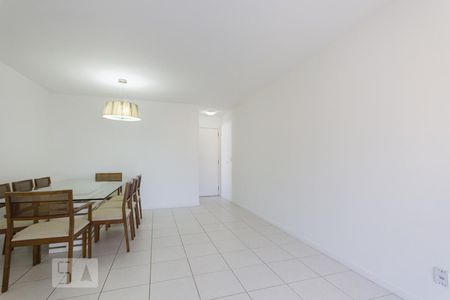 Sala de apartamento para alugar com 3 quartos, 114m² em Jacarepaguá, Rio de Janeiro