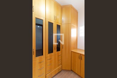 Casa para alugar com 166m², 3 quartos e 4 vagas Casa para alugar com 166m², 3 quartos e 4 vagasCloset da Suíte