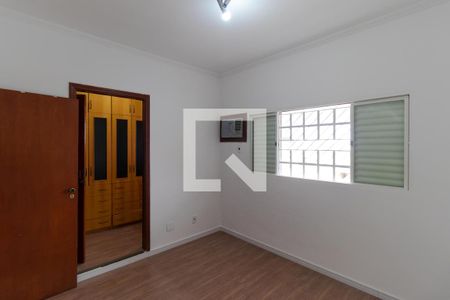Casa para alugar com 166m², 3 quartos e 4 vagas Casa para alugar com 166m², 3 quartos e 4 vagasSuíte