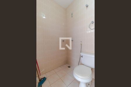 Casa para alugar com 166m², 3 quartos e 4 vagas Casa para alugar com 166m², 3 quartos e 4 vagasBanheiro 02 (Edícula)