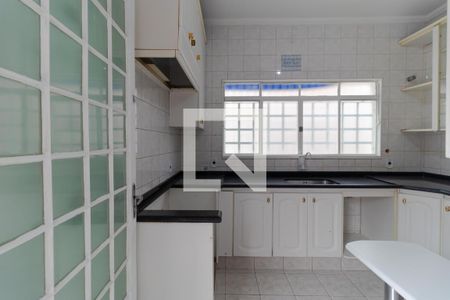 Casa para alugar com 166m², 3 quartos e 4 vagas Casa para alugar com 166m², 3 quartos e 4 vagasCozinha
