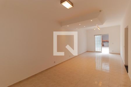 Casa para alugar com 166m², 3 quartos e 4 vagas Casa para alugar com 166m², 3 quartos e 4 vagasSalas