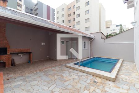 Casa para alugar com 166m², 3 quartos e 4 vagas Casa para alugar com 166m², 3 quartos e 4 vagasPiscina