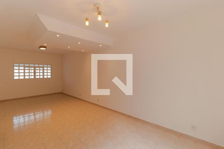 Casa para alugar com 166m², 3 quartos e 4 vagas Casa para alugar com 166m², 3 quartos e 4 vagasSalas