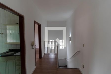 Casa para alugar com 166m², 3 quartos e 4 vagas Casa para alugar com 166m², 3 quartos e 4 vagasHall Íntimo