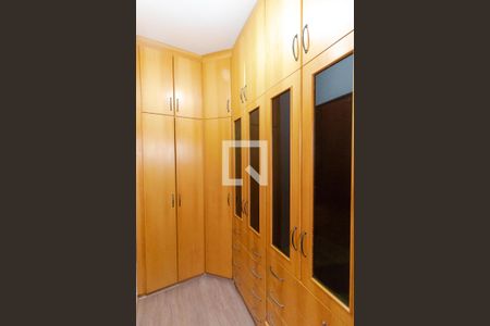 Casa para alugar com 166m², 3 quartos e 4 vagas Casa para alugar com 166m², 3 quartos e 4 vagasCloset da Suíte