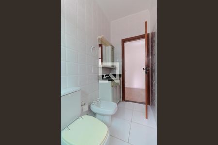 Casa para alugar com 166m², 3 quartos e 4 vagas Casa para alugar com 166m², 3 quartos e 4 vagasBanheiro 01