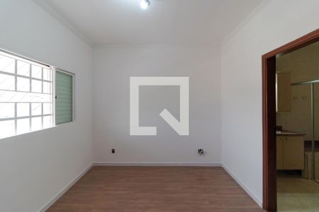 Casa para alugar com 166m², 3 quartos e 4 vagas Casa para alugar com 166m², 3 quartos e 4 vagasSuíte