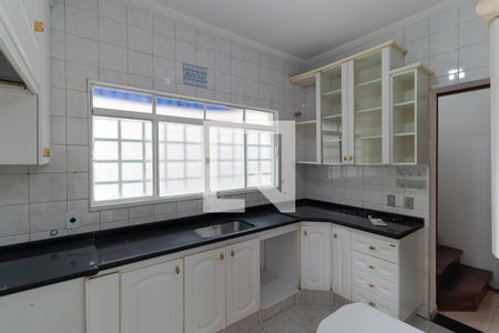 Casa para alugar com 166m², 3 quartos e 4 vagas Casa para alugar com 166m², 3 quartos e 4 vagasCozinha