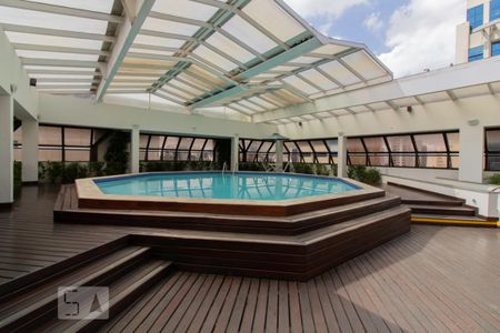 Studio para alugar com 37m², 1 quarto e 1 vaga Studio para alugar com 37m², 1 quarto e 1 vagaÁrea comum - Piscina
