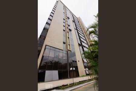 Studio para alugar com 37m², 1 quarto e 1 vaga Studio para alugar com 37m², 1 quarto e 1 vagaFachada