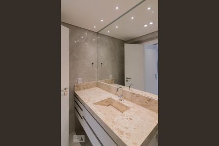 Studio para alugar com 37m², 1 quarto e 1 vaga Studio para alugar com 37m², 1 quarto e 1 vagaBanheiro