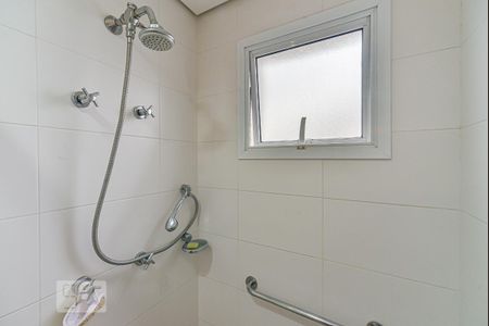 Apartamento à venda com 95m², 2 quartos e 2 vagas Apartamento à venda com 95m², 2 quartos e 2 vagasBanheiro da Suite 1
