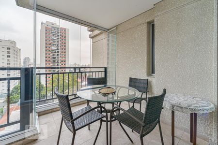 Apartamento à venda com 95m², 2 quartos e 2 vagas Apartamento à venda com 95m², 2 quartos e 2 vagasSacada da Sala