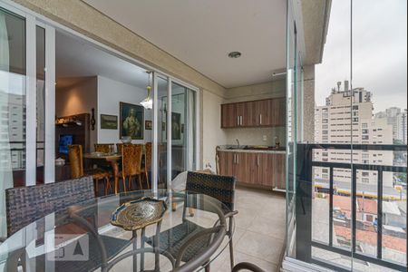 Apartamento à venda com 95m², 2 quartos e 2 vagas Apartamento à venda com 95m², 2 quartos e 2 vagasSacada da Sala