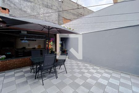 Casa à venda com 300m², 4 quartos e 4 vagas Casa à venda com 300m², 4 quartos e 4 vagasÁrea comum