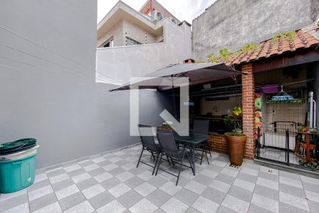 Casa à venda com 300m², 4 quartos e 4 vagas Casa à venda com 300m², 4 quartos e 4 vagasÁrea comum