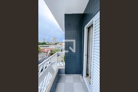 Casa à venda com 300m², 4 quartos e 4 vagas Casa à venda com 300m², 4 quartos e 4 vagasvaranda